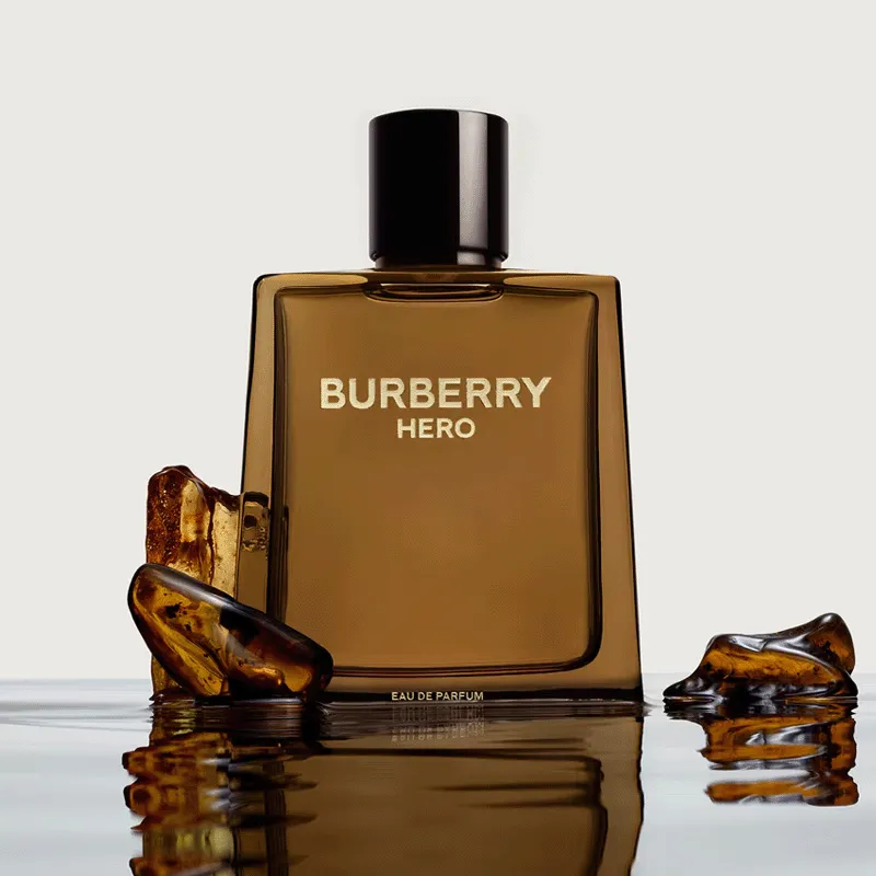 Hero Eau de Parfum Burberry | ESENNIA