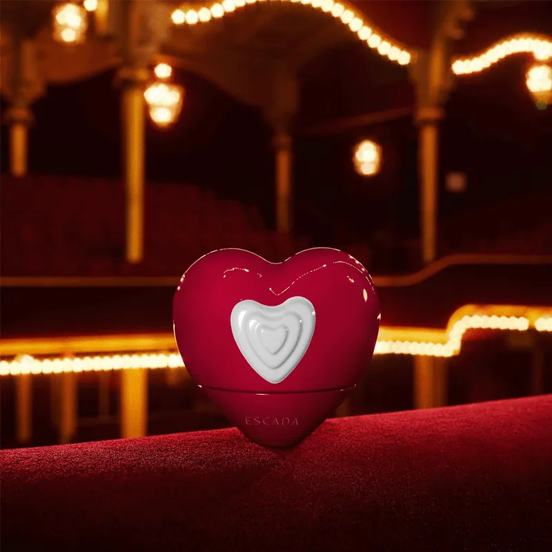 Show Me Love Escada Eau de Toilette | ESENNIA