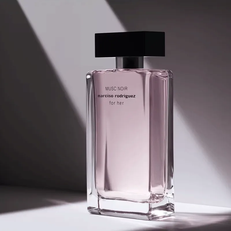 Musc Noir For Her Narciso Rodriguez Eau De Parfum | ESENNIA