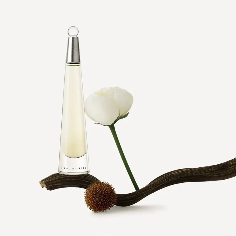 L'eau d'Issey Issey Miyake Eau De Parfum | ESENNIA